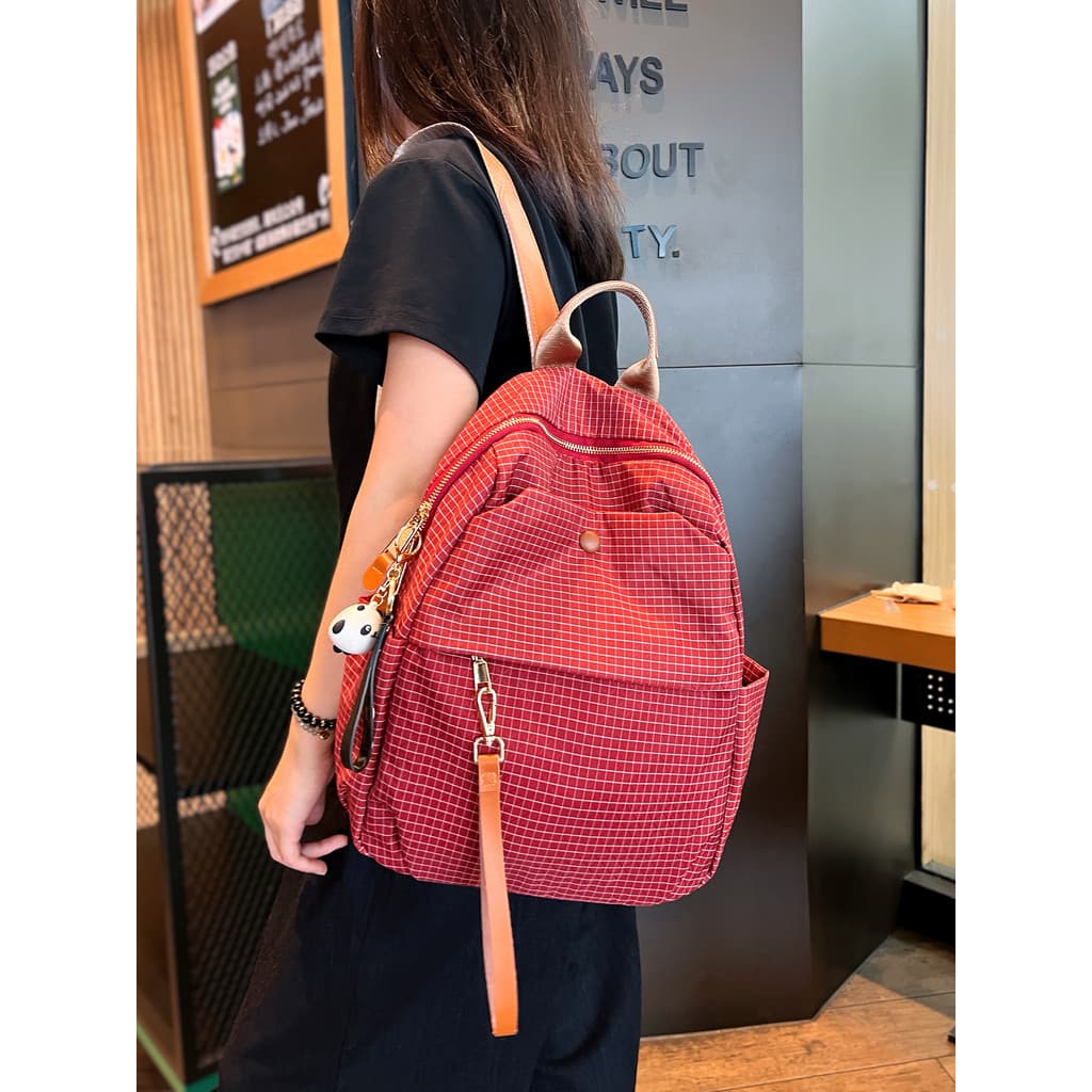 P xadrez impermeável pano leve mochila feminina grande capacidade All-Match lazer mochila viagem ao ar livre Multi-compa