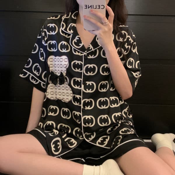 Estilo japonês preto urso arco pijamas feminino fino Shorts de manga curta Loungewear terno pode usar fora