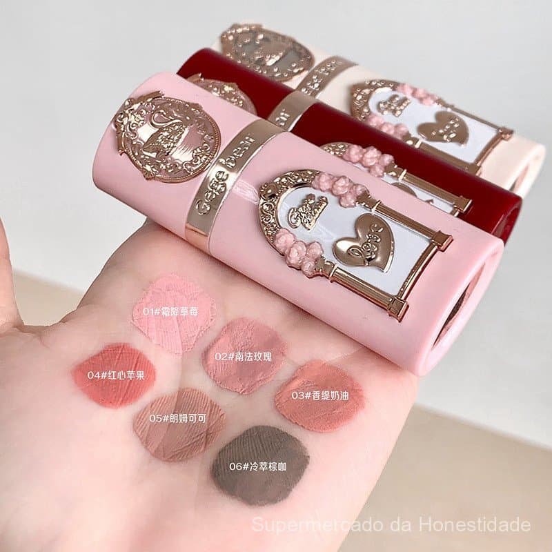 Gegebear Swan Garden Blush Líquido - Acabamento Matte Suave, Iluminador, Aveludado, de Longa Duração, Fácil de Aplicar,