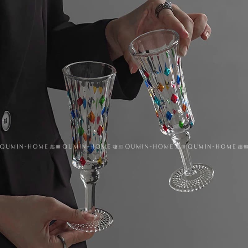 Taça de vidro com relevo de diamante em estilo francês, taça de champanhe de alta qualidade digna de Instagram, taça de