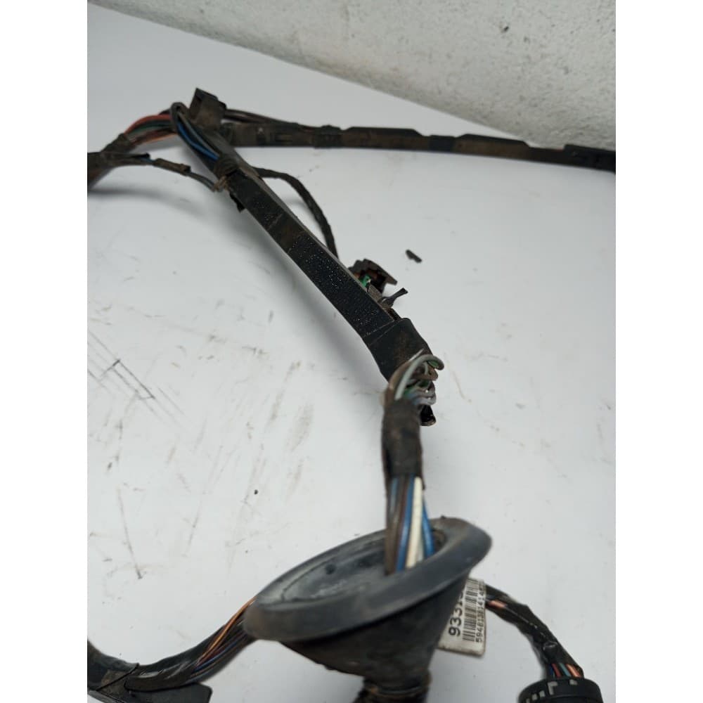 Chicote Porta Dianteira Esquerda Chevrolet Corsa montana