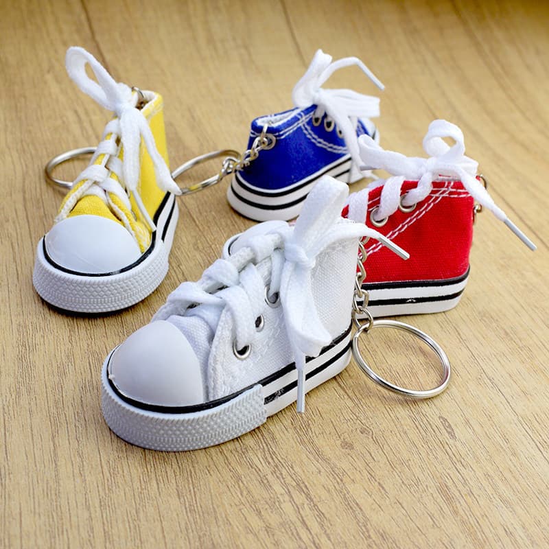 Mini 7.5CM sapatos de lona chaveiro tênis chaveiro saco roupas pingente presentes do estudante