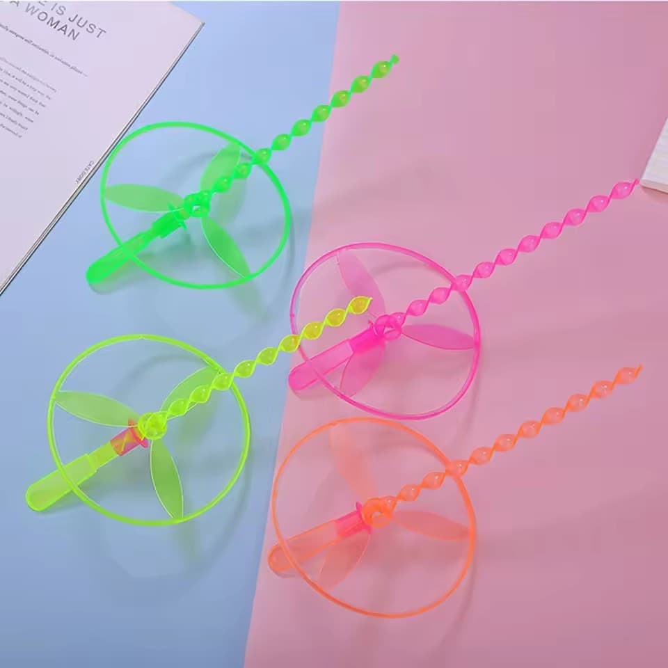 10/20 Pçs Colorido Bambu Libélula Plástico Mão Empurrar Brinquedos Voadores Disco Voador Discos Helicóptero Brinquedo Es