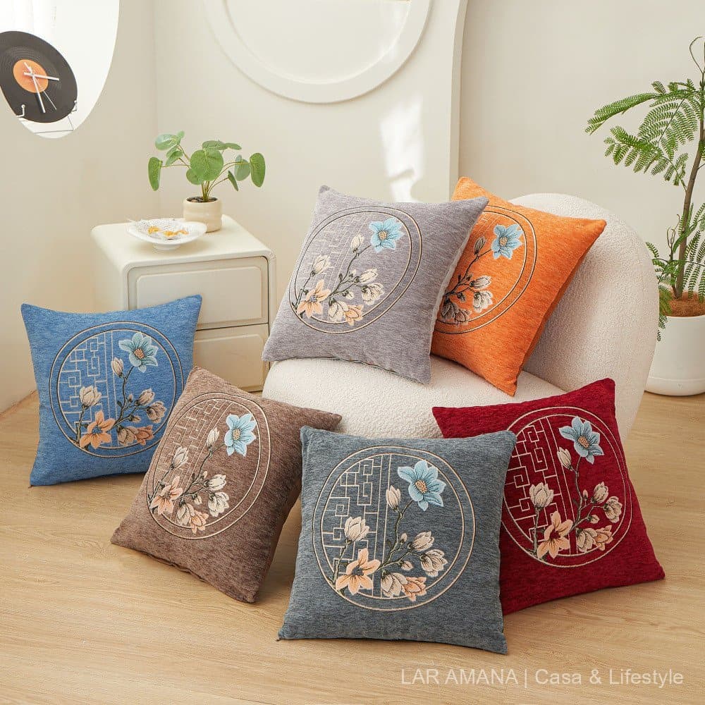 Capa de Almofada Chenille Floral 45x45 Bordada Decorativa para Sofá Sala Quarto Estilo Elegante