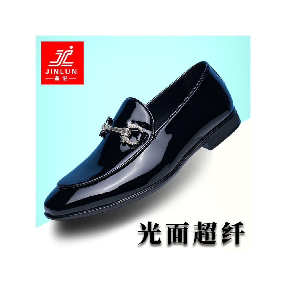Sapatos de couro brilhante masculino deslizamento em mocassins casuais luz luxo fivela de Metal preto sapatos masculinos