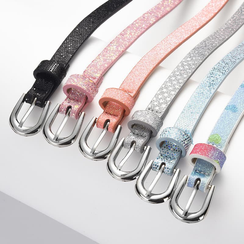 Cinto infantil elegante com lantejoulas e fivela de pino, adequado para combinar com jeans, adiciona um toque de elegânc