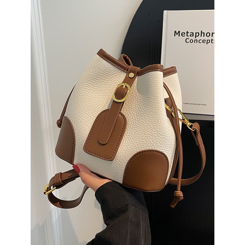 Nicho Design saco feminino outono All-Match 2026 novo estilo High-End estilo ocidental de um ombro saco do mensageiro ve