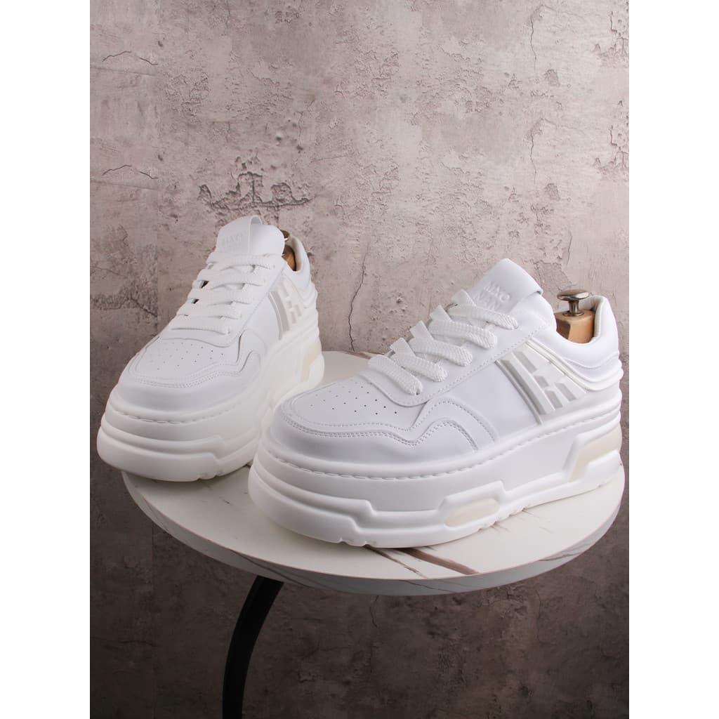 Homens de sola grossa sapatos brancos moda simples All-Match sapatos de plataforma tênis casuais masculinos sapatos de a