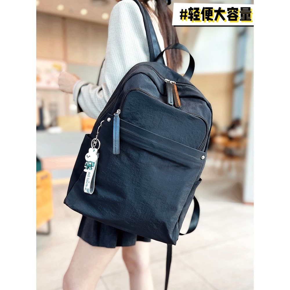 Mochila de lona feminina 2025 novo estilo grande capacidade leve mochila de viagem ao ar livre à prova dwaterproof água
