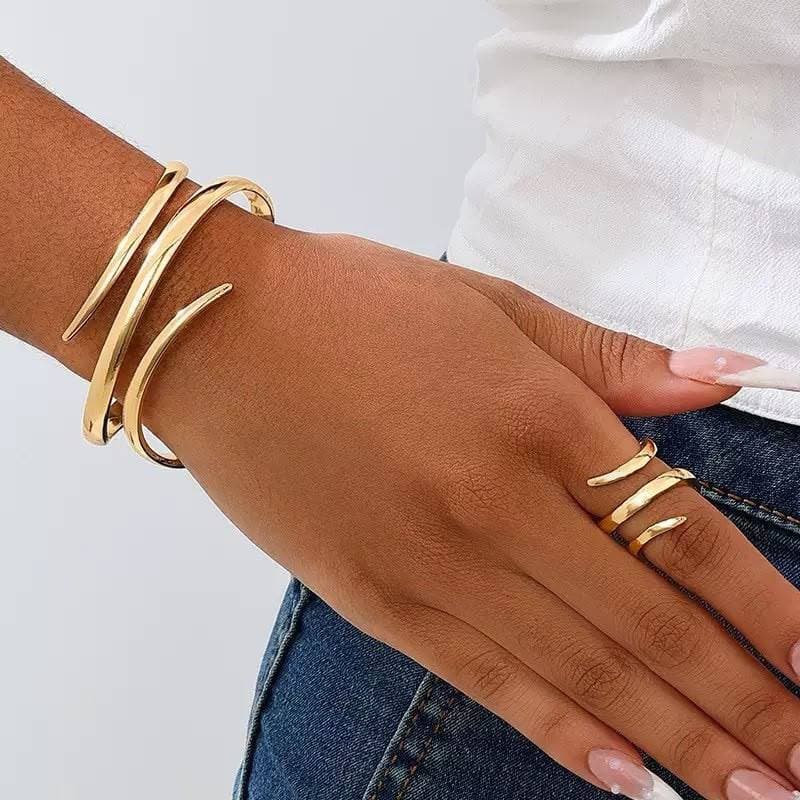 Kit Pulseira e Anel 3 Camadas Prata Dourado Design Liso Elegante Uso Casual Acessório Feminino para Presente Mdl E