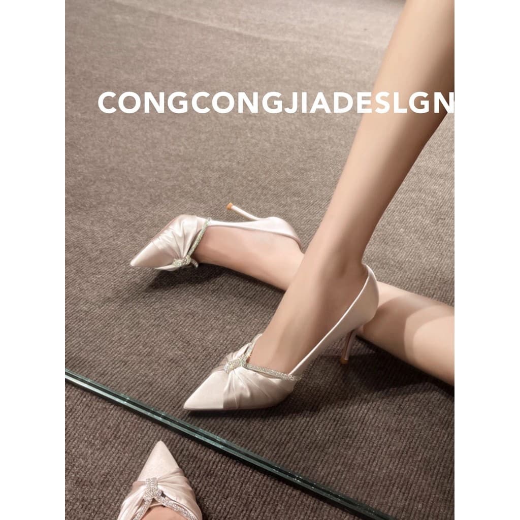 2026 novo estilo apontou Toe Bowknot strass salto alto feminino sapatos de salto Stiletto pequenos pequenos sapatos únic