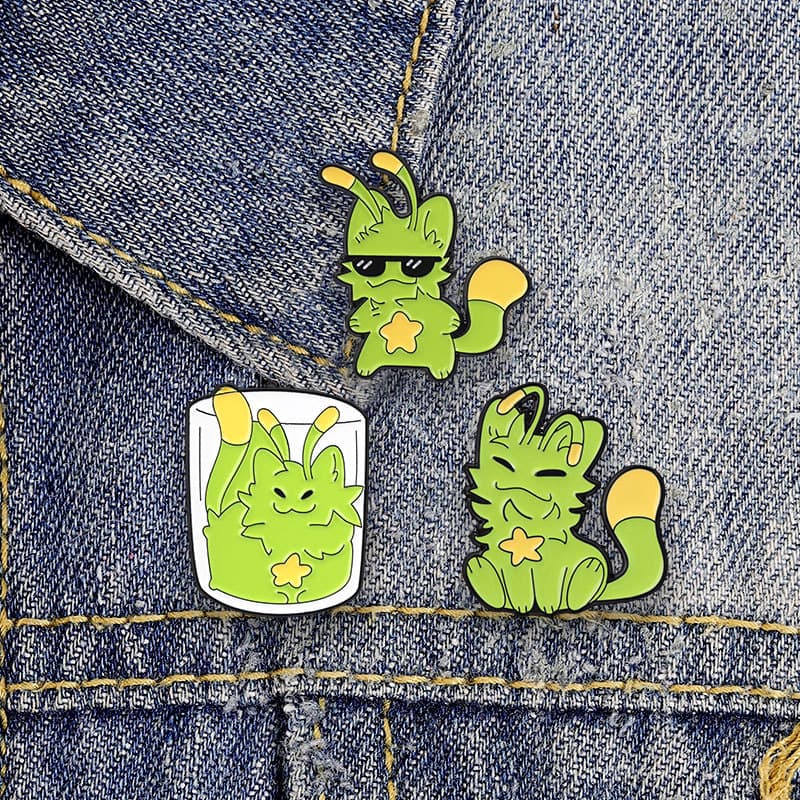 Bonito Alienígena Gato Criatura Esmalte Pino Dos Desenhos Animados Monstro Verde Lapela Broche Para Mochila Roupas Decor