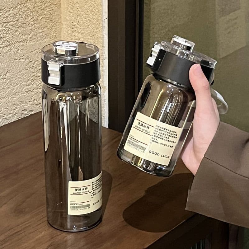 Portátil estilo simples Muji copo de água de plástico saindo carregando alto valor das mulheres dos homens copo separado