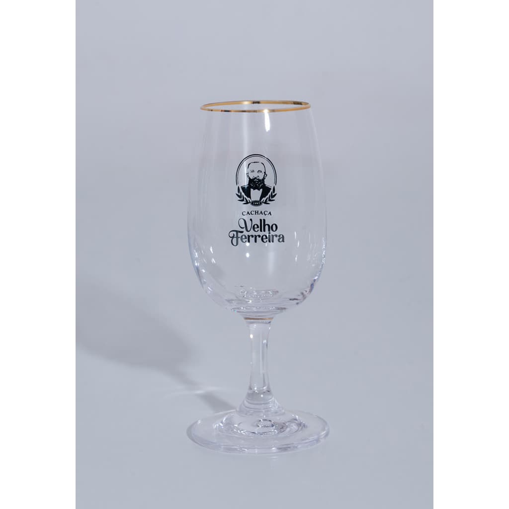Taça ISO 210ml Cachaça com Design Moderno Ideal para Churrascos, Festas e Confraternizações