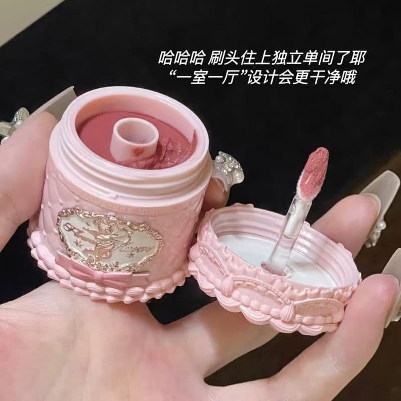[Flor sabe] Morango Cupido Série Bolo Creme Labial Batom Fosco Fosco Veludo Lama Labial Maquiagem Leve Diária Disponível