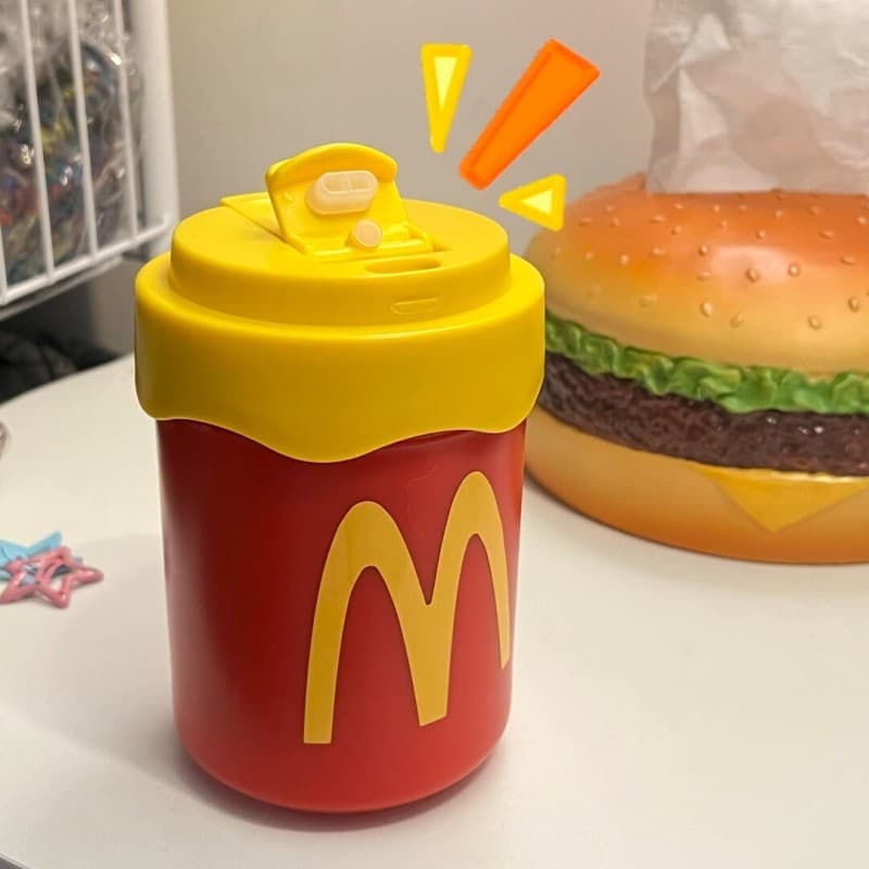 Copo de água do McDonald's de alto valor para meninas, copo de palha de aço inoxidável 304, estilo simples, copo de café