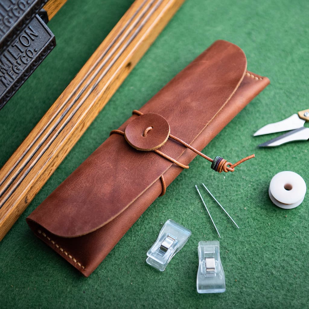 Lanze pacote de Material DIY Retro cavalo louco couro genuíno lápis caso estilo literário atado caneta caso próprio cost