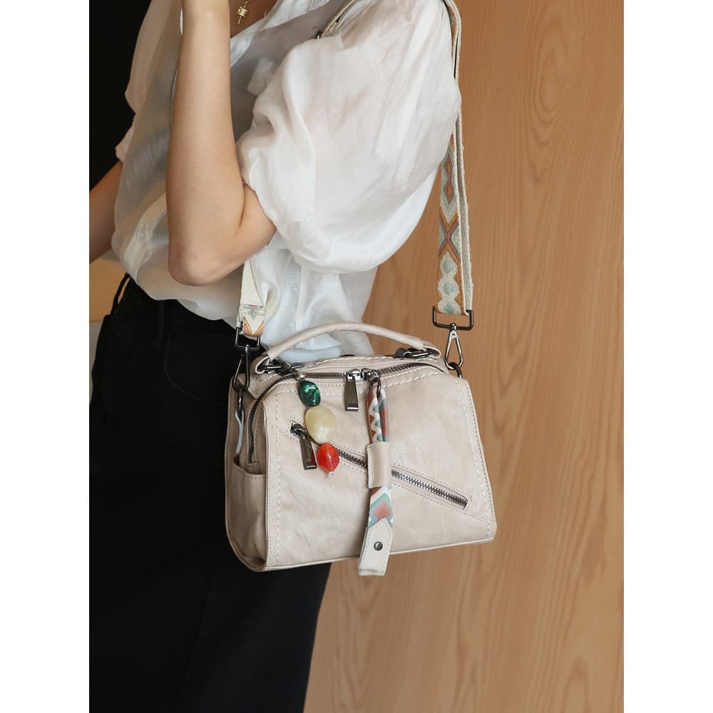 Bolsa multifuncional feminina 2026 novo estilo de um ombro saco do mensageiro moda travesseiro mochila na moda