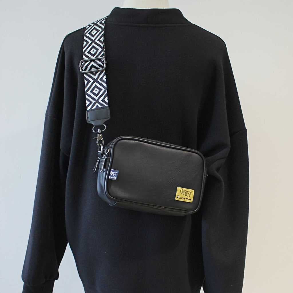 Palha StrawBox Street Wear Bolsa Masculina Novo Estilo Bolsa Quadrada Pequena de Um Ombro Design Moderno Bolsa de Peito