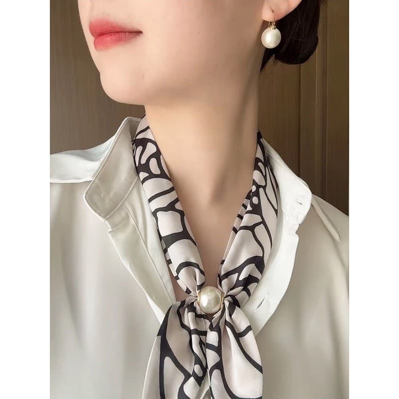 Novo estilo lenço de seda preguiçoso All-Match grande grânulo fivela magnética temperamento elegante estilo ocidental pr
