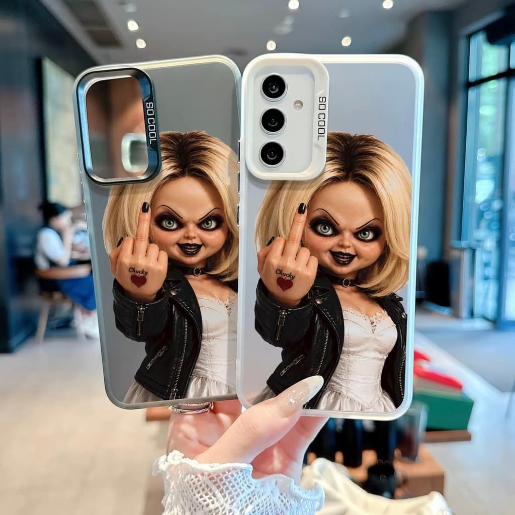Capinha para iPhone 17/16/15/14/13/12 Pro Max Capinha noiva chucky estampa prata colorido brilhante