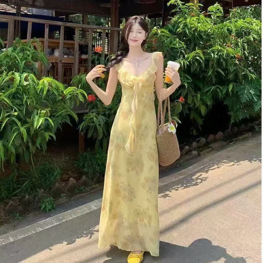 Vestido longo com decote em V e babados, estilo de férias, elegante e que modela a silhueta, com cintura marcada e barra