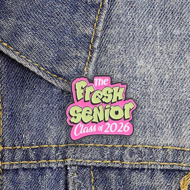 A Classe Sênior Fresca De 2026 Broche De Formatura Com Alfinete Esmaltado Para Decoração De Mochila De Roupas