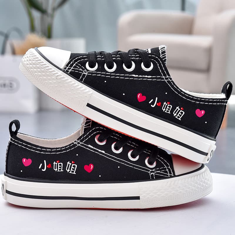Sapatos de lona para meninas de um Pedal 2026 primavera outono novos sapatos infantis de cano baixo sapatos de pano infa