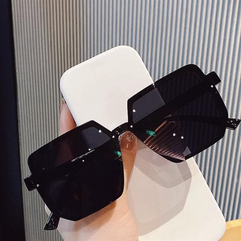 Versão coreana único poligonal moda óculos de sol feminino 2025 novo estilo protetor solar óculos de sol na moda Anti-ul