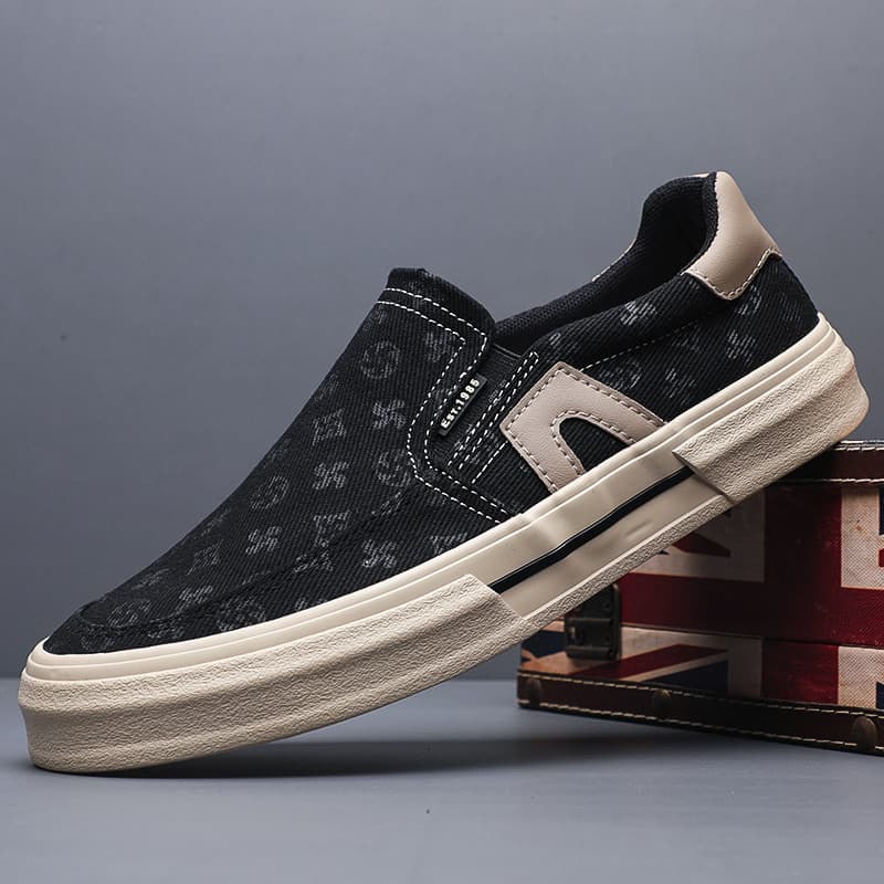 Sapatos masculinos piscantes 2026 verão novo estilo sapatos casuais masculinos deslizamento em sapatos preguiçosos de so