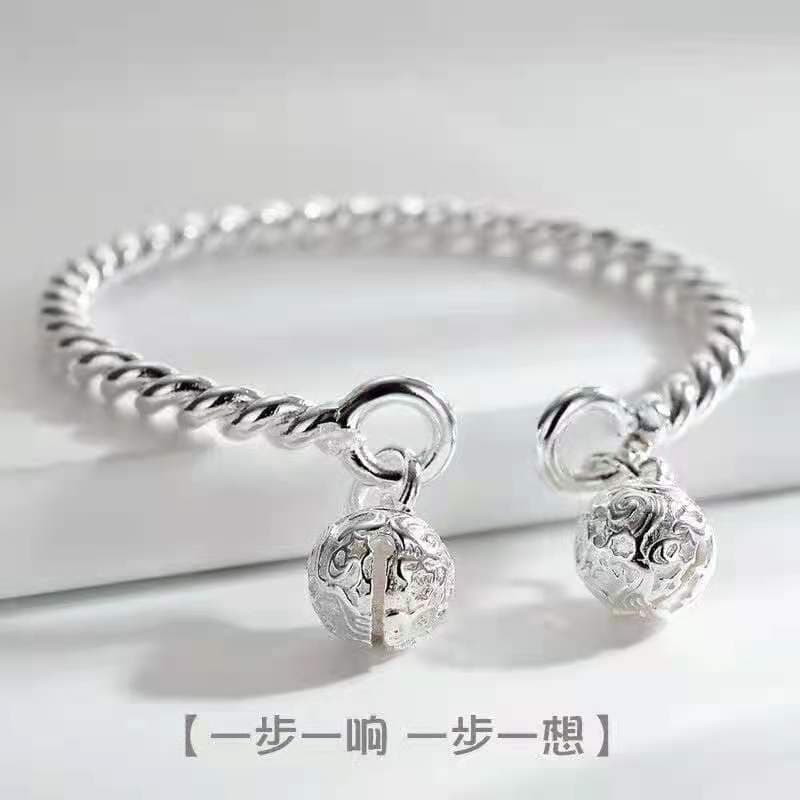 Pulseira de sino de natal um passo um anel casal estudante Jingle pulseira antiga All-Match namorada pulseira ajustável
