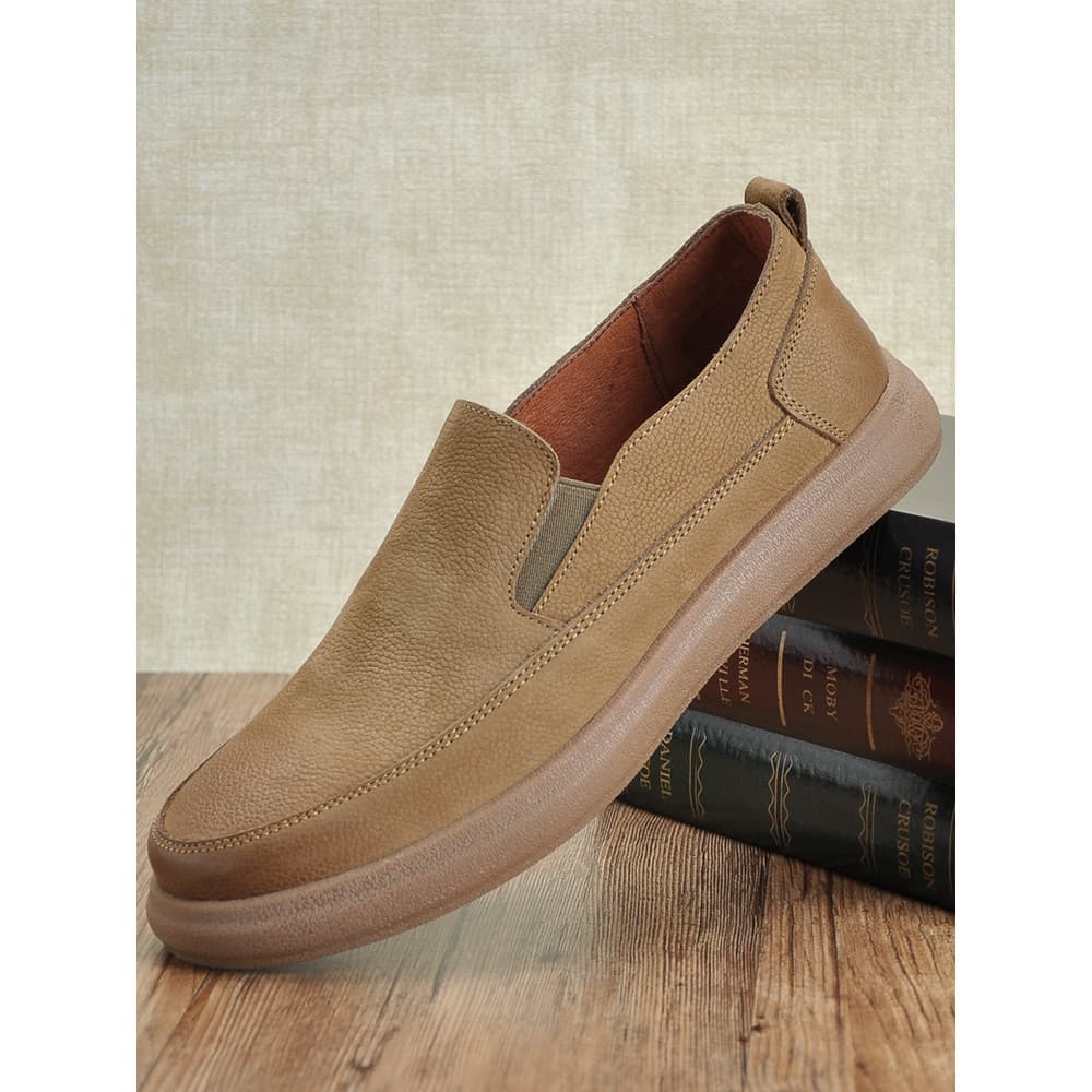 Primeira camada de couro deslizamento em sapatos masculinos preguiçosos primavera outono couro macio sola macia sapatos