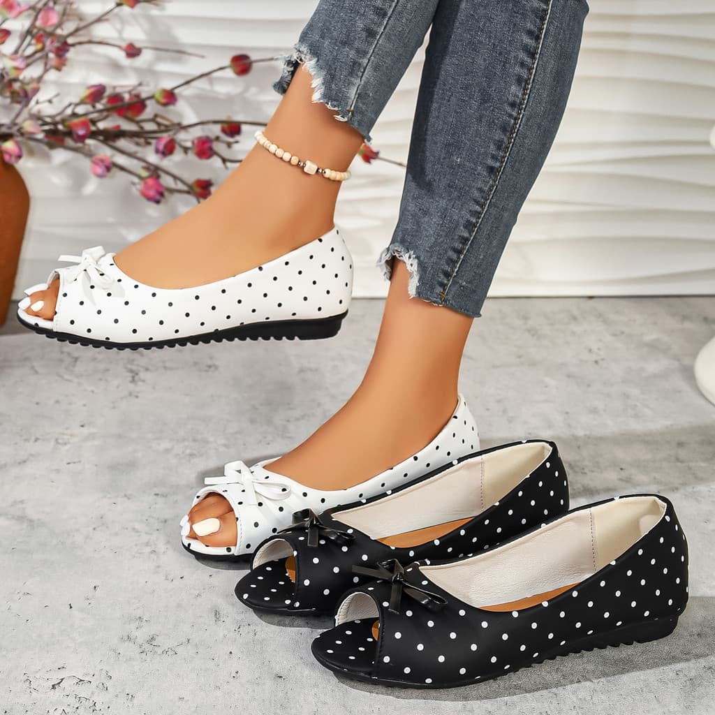 Sapatos únicos 2026 novo estilo senhoras sapatos planos moda senhoras sandálias planas tamanho grande 35-43 tamanho pron