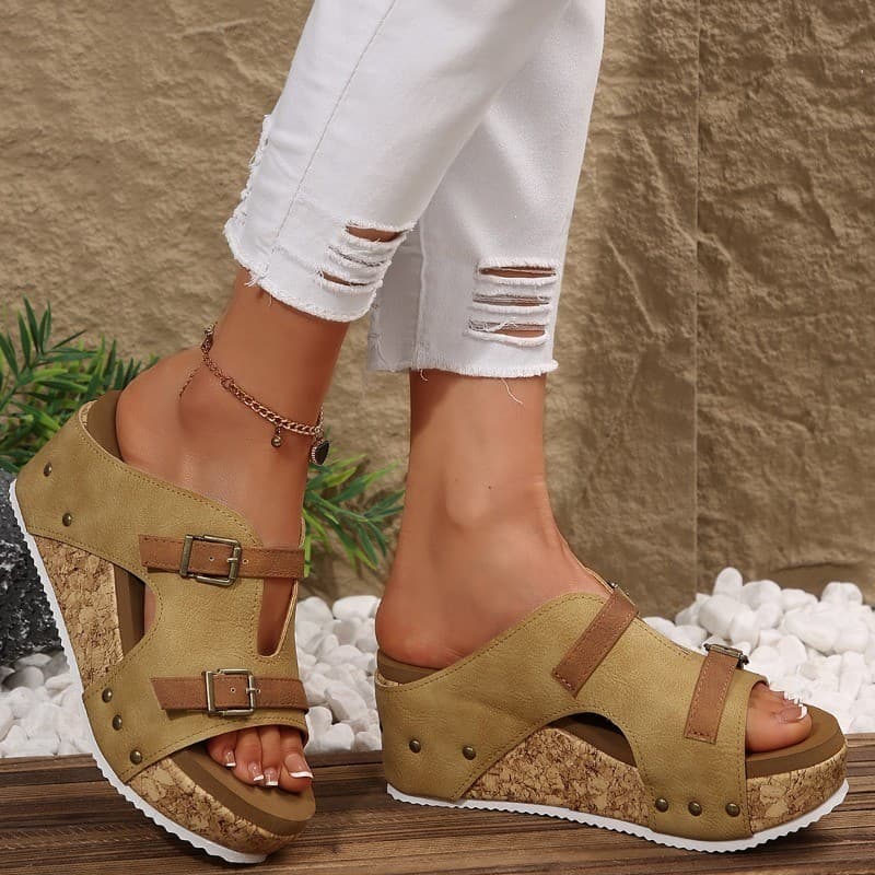 Sapatos Femininos Chinelos Moda Cunha Saltos Boca De Peixe De Sola Grossa Sandálias Rebite Praia