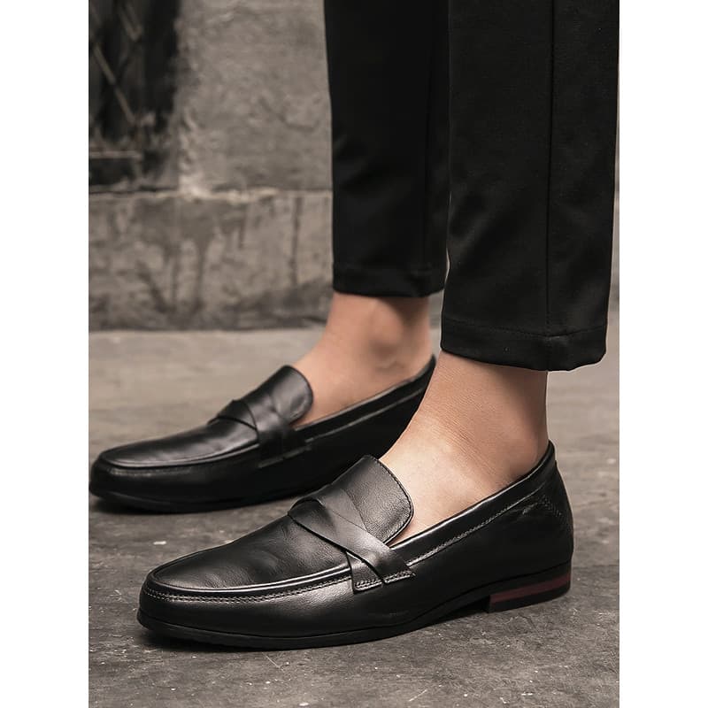 Verão novo estilo sapatos masculinos de couro genuíno respirável preguiçoso Casual deslizamento em ervilhas sapatos de c