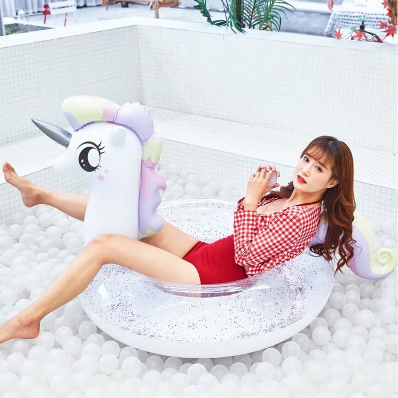 Anel de natação feminino adulto montagem em água inflável unicórnio axilas anel influenciador tamanho grande cama flutua