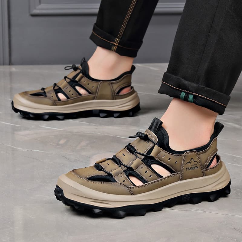 Baotou sandálias masculinas de couro genuíno oco para fora verão exterior usar sapatos de praia romanos sola macia ao ar