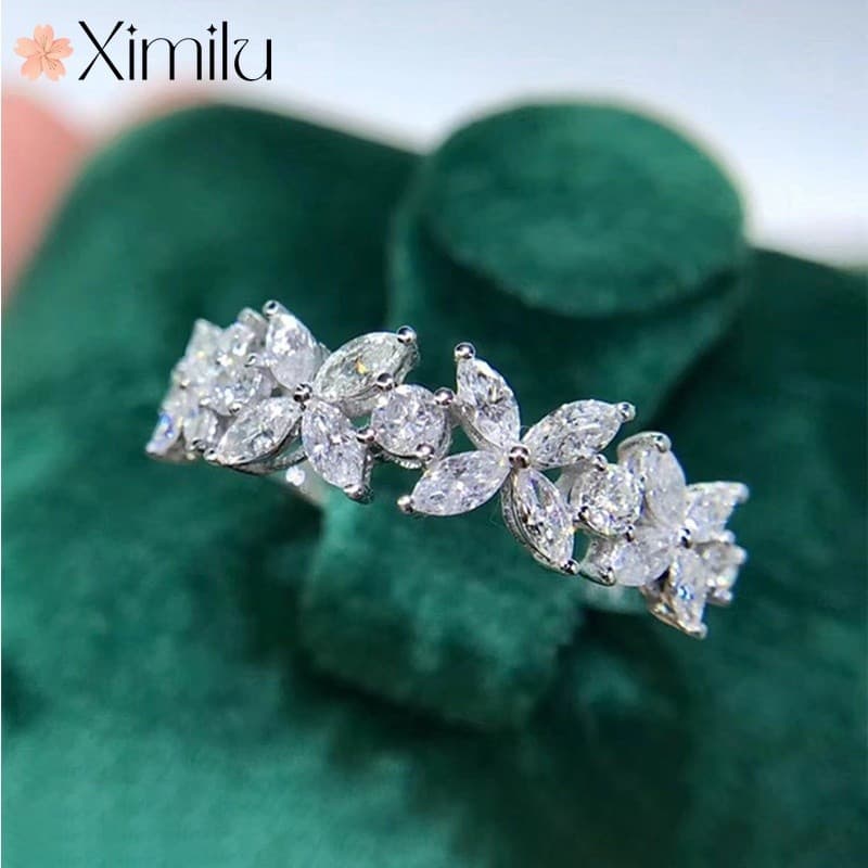 ⭐ Luz Original luxo High-End sentimento cheio de diamante anel feminino requintado elegante elegante jóias de casamento