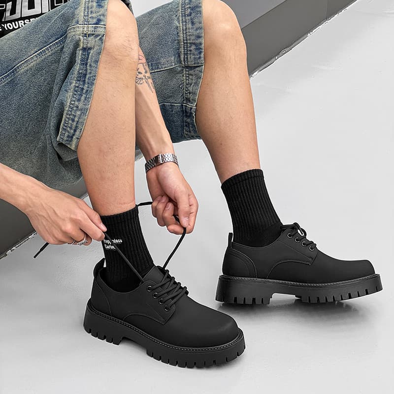 Sapatos de couro masculino de couro genuíno grande Toe Derby sapatos clássico preto juventude britânico High-End verão s