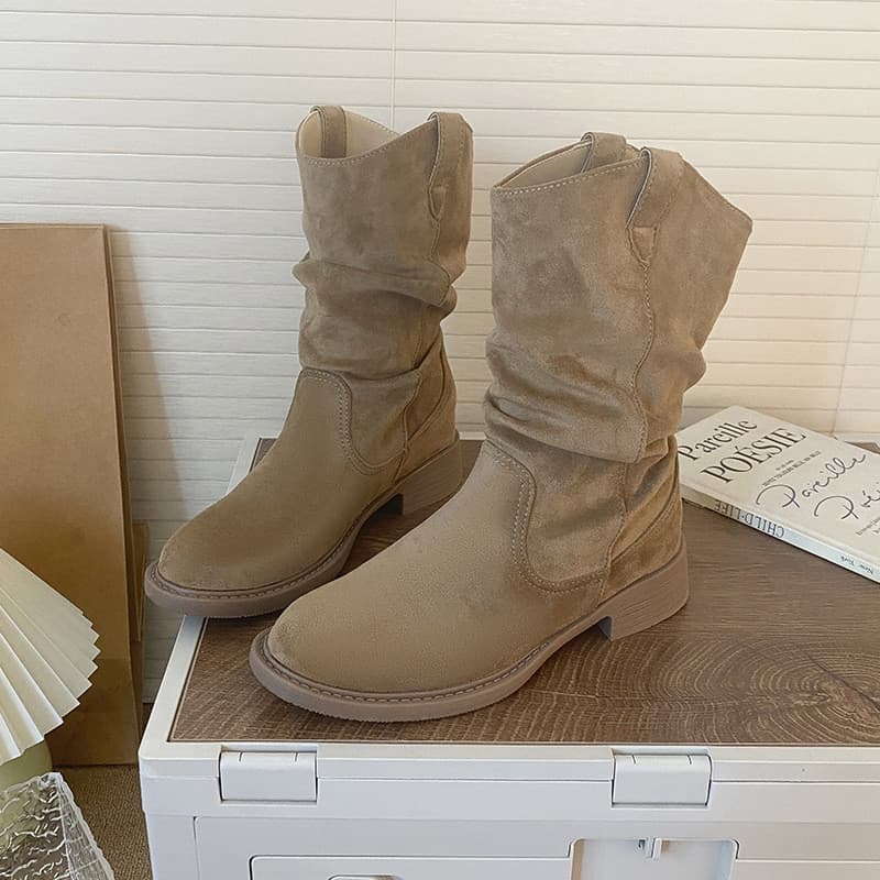 Botas femininas versáteis de estilo britânico com pregas e sola grossa, novidade de outono 2025, botas de moda vintage c