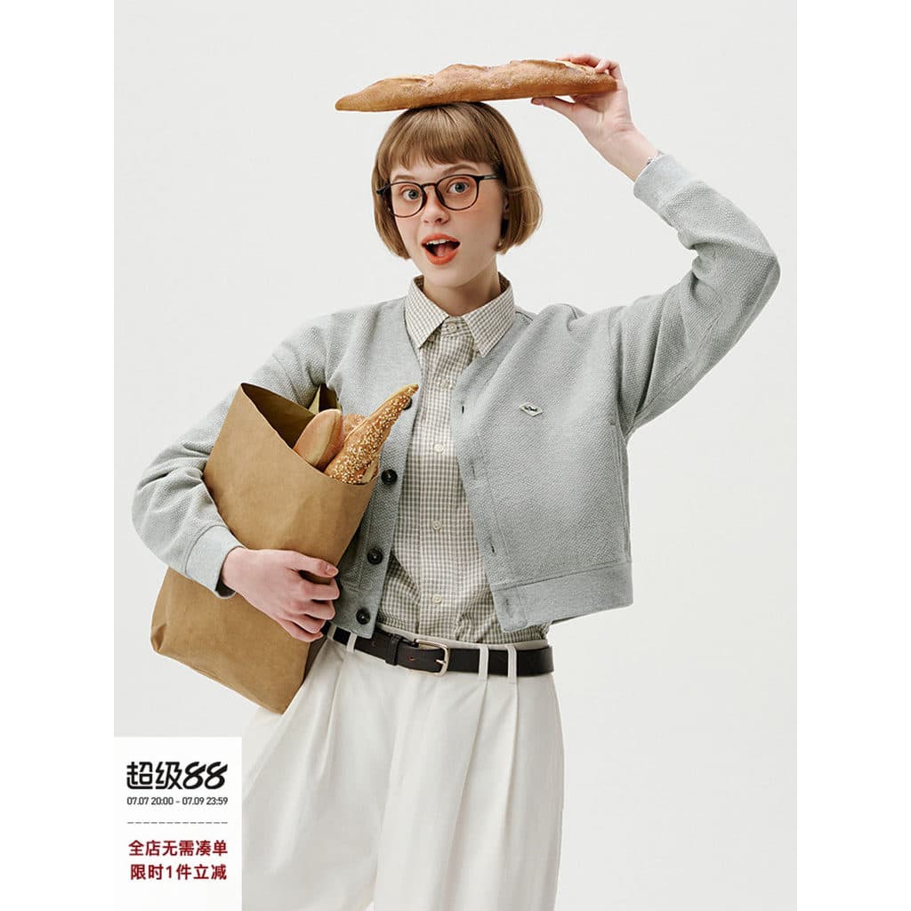 [Item com desconto] 714street Street Wear Suéter com decote em V Cardigan Jaqueta Feminina Casal Desgaste Casual Retro T