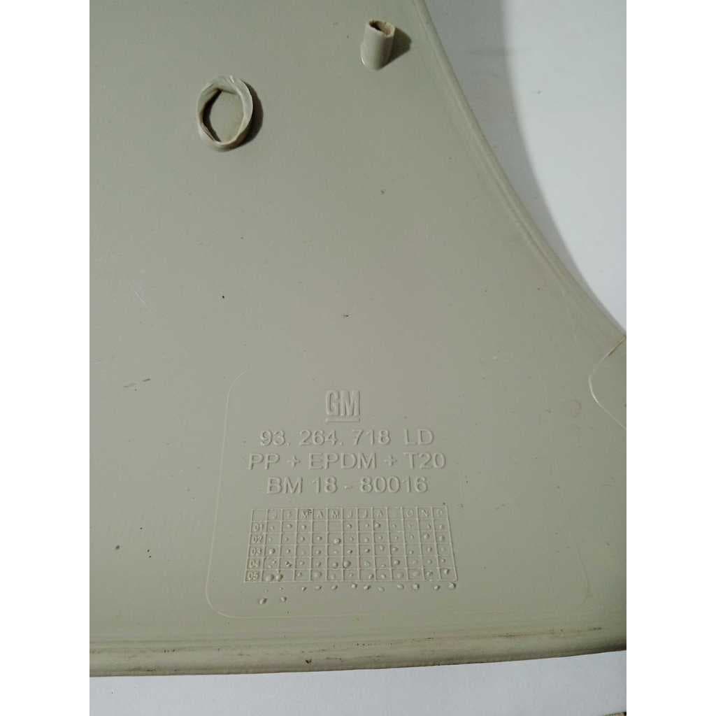 Forro Coluna Traseira Gm Corsa Montana L/direito 00093264718
