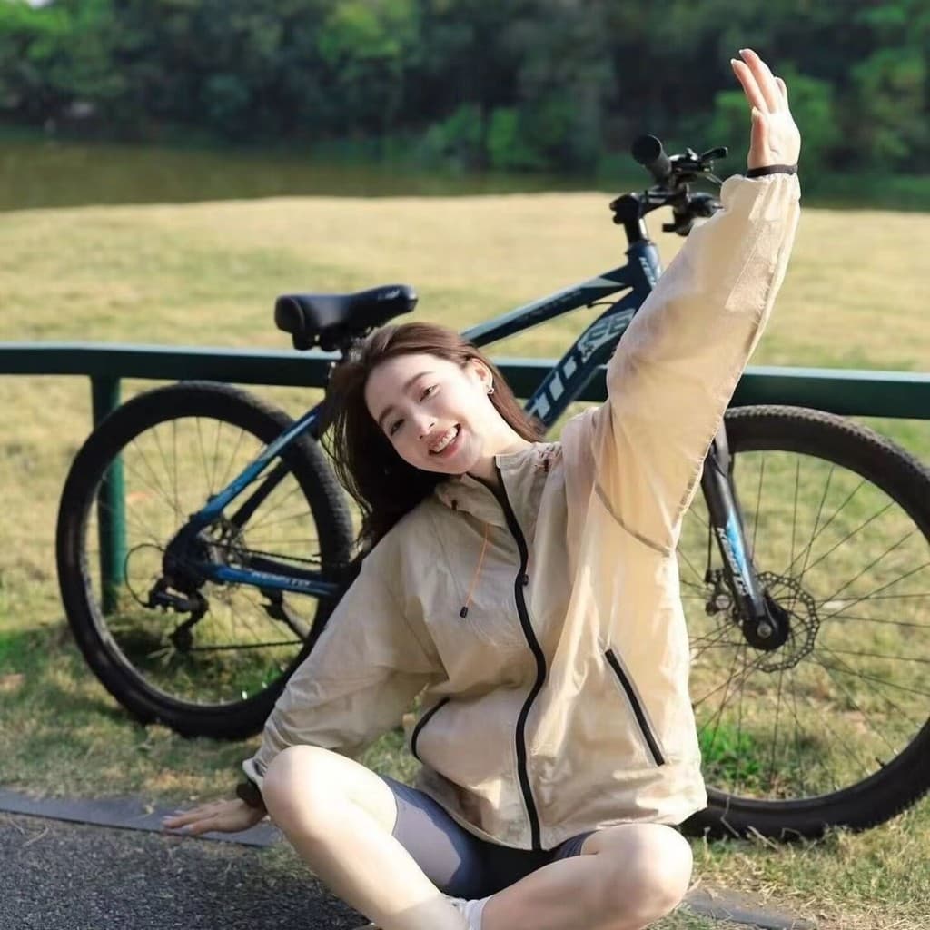 2026 Novo estilo protetor solar roupas femininas ao ar livre série montanha com capuz à prova de ultravioleta verão esti