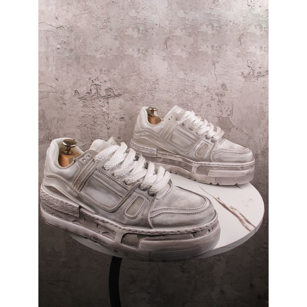 Retro angustiado sapatos masculinos 2026 novo estilo de sola grossa rendas sapatos casuais único All-Match na moda tênis