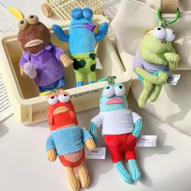 Novo Bonito Esponja Boneca De Pelúcia Pingente Caixa Cega Feio Peixe Mudo Criativo Mochila