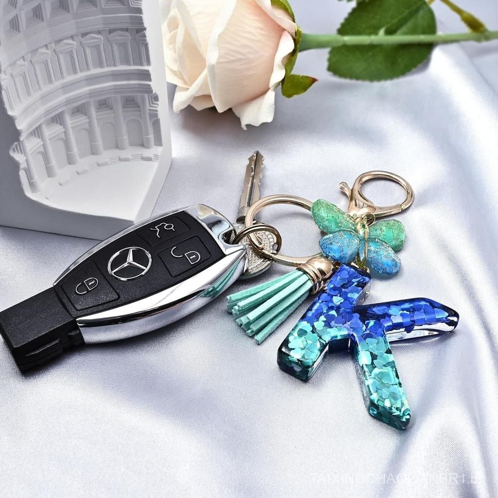Chaveiros com Letras Iniciais JINGUAZI para Mulheres, com Borla e Borboleta, Rosa e Roxo, Chaveiro Fofo para Carro, para