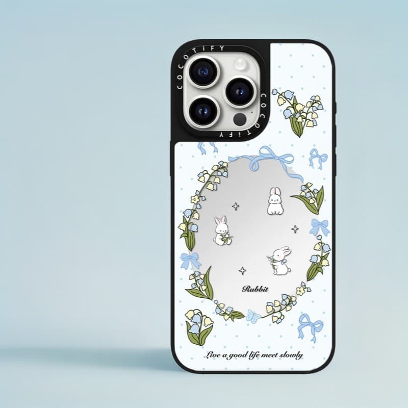 Pronta Entrega |   Capa de Telefone Casal de Coelhos com Flor de Lírio para iPhone 16 / 15 Pro Max / 14 Pro |   Capa Pro