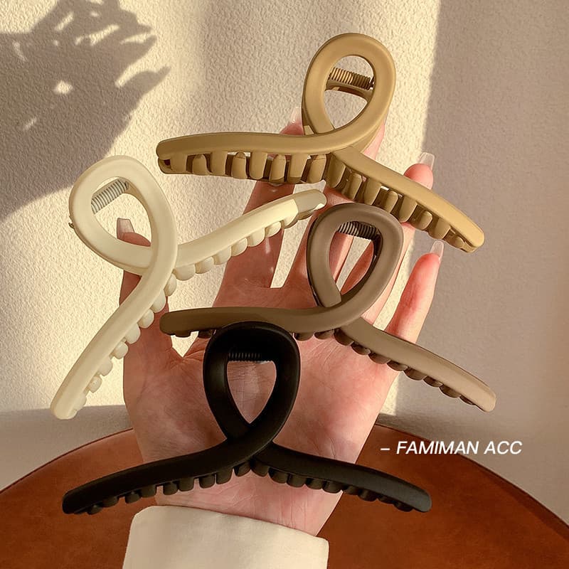 13cm Oversized tubarão clipe de cabelo feminino cabeça traseira grampo de cabelo Volume de cabelo Multi-alta qualidade g