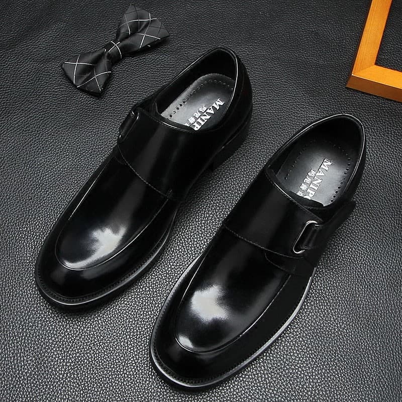 Novos sapatos de couro Formal de negócios masculinos couro genuíno dedo do pé redondo versão coreana fivela Velcro grand