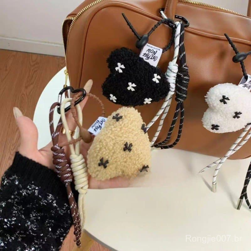 Criativo Retro Pelúcia Coração Bolsa Pendurado Pingentes Arco Hanmade Corda Chaveiro Saco